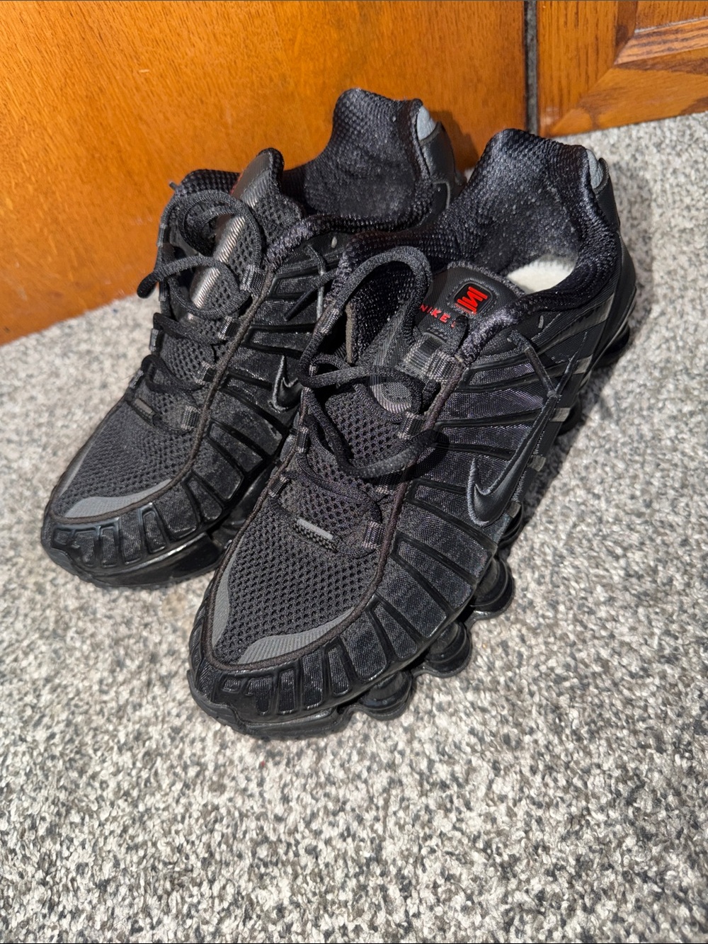 Womens Black Nike Shox - Picture 2 of 5